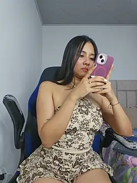 Snapshot of anny_vittar chatting on 07/11/26, 04:04 anny vittar online show from 07/11/26, 04:04