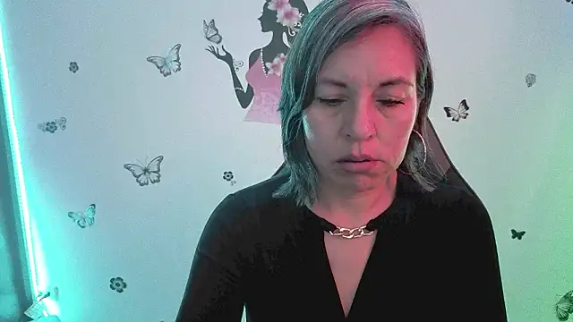 Lady breaks hearts online show from 03/27/26, 12:27