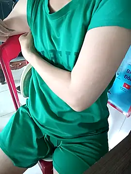 Snapshot of Lyly_sexy2k chatting on 09/18/25, 04:14 Lyly sexy2k online show from 09/18/25, 04:14