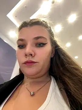 Snapshot of Holy_Tereza chatting on 10/08/25, 03:53 Holy Tereza online show from 10/08/25, 03:53
