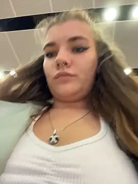 Snapshot of Holy_Tereza chatting on 06/20/26, 03:48 Holy Tereza online show from 06/20/26, 03:48