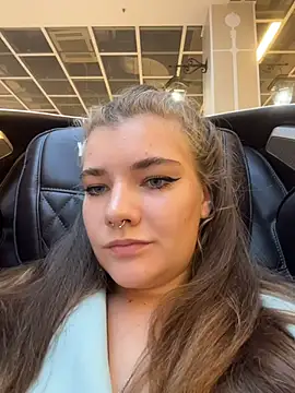 Snapshot of Holy_Tereza chatting on 07/03/26, 03:40 Holy Tereza online show from 07/03/26, 03:40