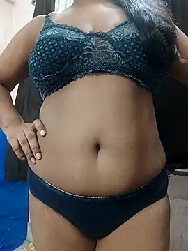 Snapshot of Disha_33 chatting on 11/01/25, 12:45 Disha 33 online show from 11/01/25, 12:45