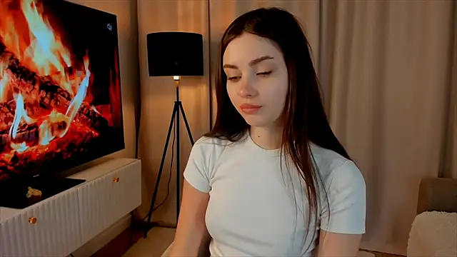 Snapshot of CarmenMoore26 chatting on 03/17/25, 09:55 CarmenMoore26 online show from 03/17/25, 09:55