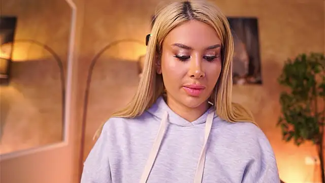 Snapshot of EvaZane chatting on 02/27/26, 09:15 EvaZane online show from 02/27/26, 09:15