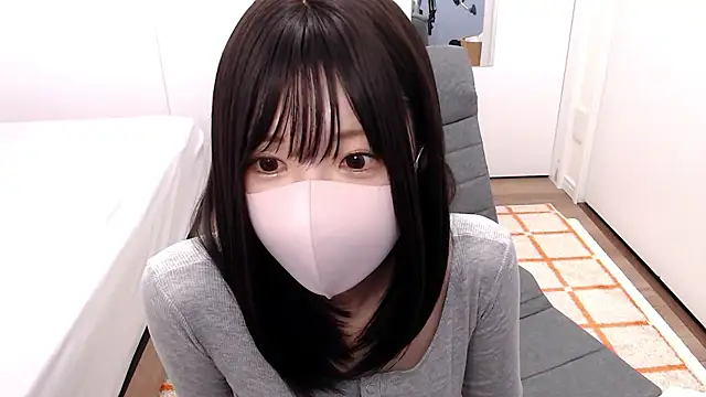 Snapshot of _mi_tsu_ki_ chatting on 10/13/25, 04:23 mi tsu ki online show from 10/13/25, 04:23