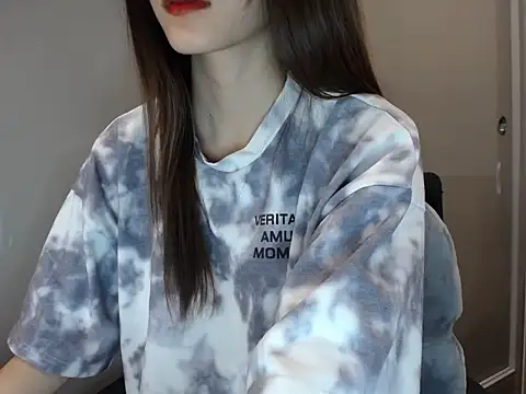 LiDonnaa online show from 12/04/25, 01:31