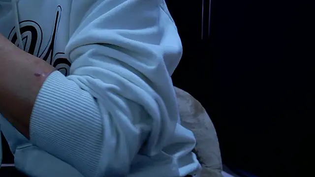 Snapshot of jyupo_bbb_ chatting on 11/08/25, 05:40 jyupo bbb online show from 11/08/25, 05:40