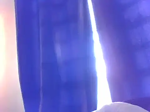 Snapshot of KikiLovesD chatting on 12/25/24, 04:12 KikiLovesD online show from 12/25/24, 04:12