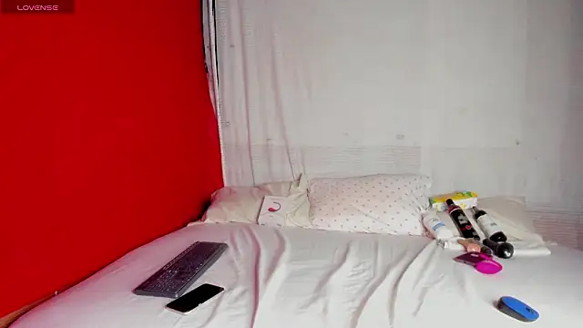 Lorena Hawkins online show from 03/29/26, 08:53