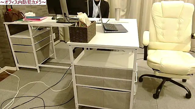 Toms-BBQ online show from 03/25/26, 02:12