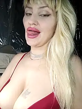 Freya Milf online show from 03/03/26, 12:55