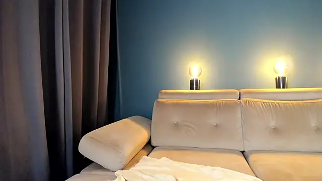 Snapshot of Project-Raven chatting on 09/13/25, 07:13 Project-Raven online show from 09/13/25, 07:13