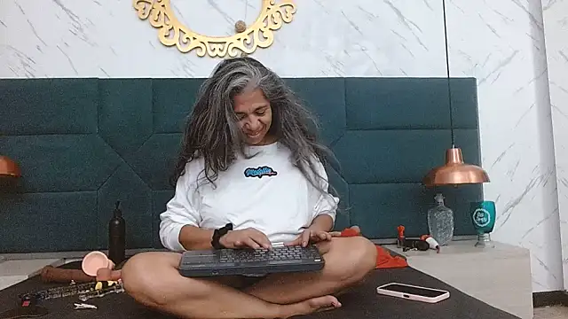 Snapshot of chanel_grant chatting on 07/12/26, 09:22 chanel grant online show from 07/12/26, 09:22