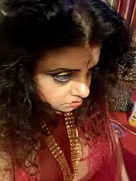 Snapshot of Maaya66 chatting on 12/31/24, 11:17 Maaya66 online show from 12/31/24, 11:17