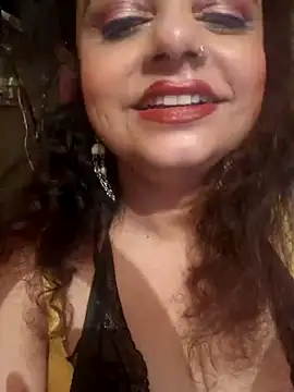 Snapshot of Maaya66 chatting on 02/23/25, 11:04 Maaya66 online show from 02/23/25, 11:04