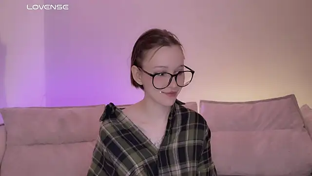 Snapshot of yourconcept chatting on 11/28/25, 07:16 yourconcept online show from 11/28/25, 07:16