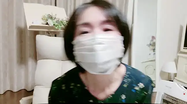 Snapshot of xxArisaxx chatting on 02/24/25, 12:59 xxArisaxx online show from 02/24/25, 12:59