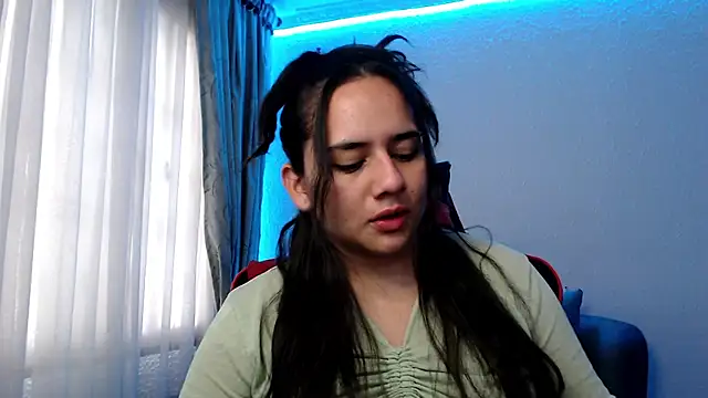 Lexyevans online show from 12/02/24, 07:38