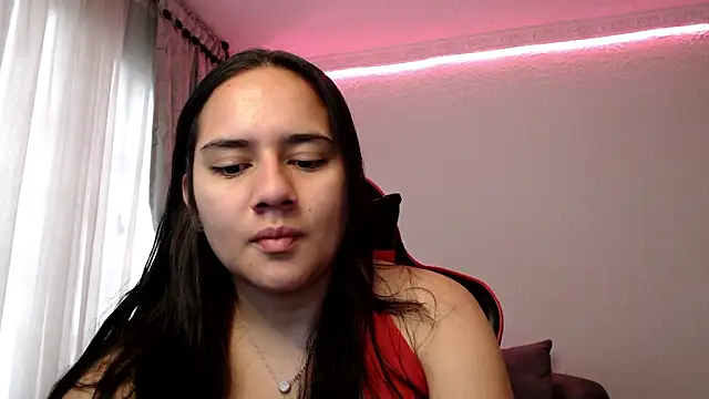 Lexyevans online show from 12/28/24, 08:04