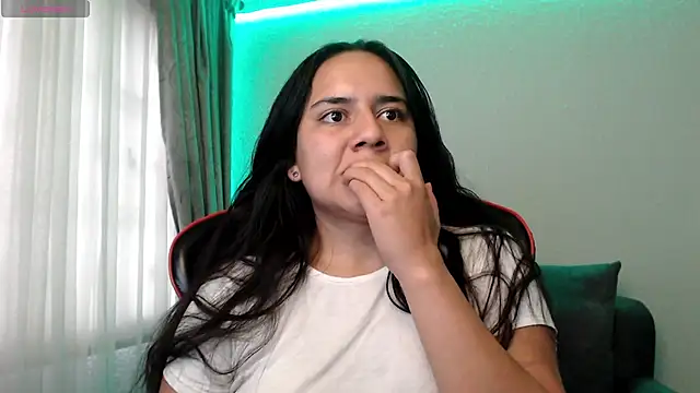 Lexyevans online show from 02/08/25, 09:04