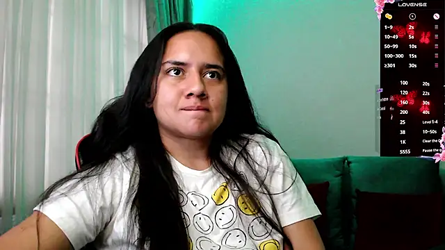 Lexyevans online show from 02/13/25, 10:22