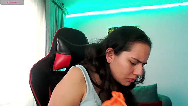 Lexyevans online show from 03/20/25, 04:09