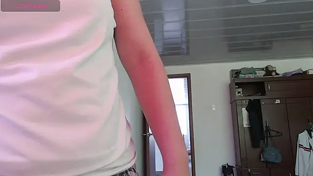 Lexyevans online show from 09/19/25, 06:08