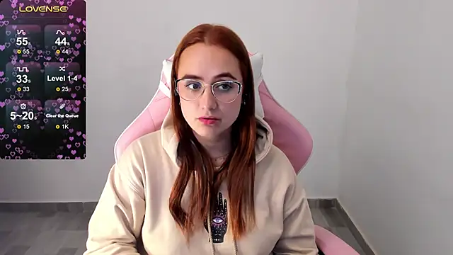 Snapshot of maryluna95 chatting on 12/14/24, 07:29 maryluna95 online show from 12/14/24, 07:29