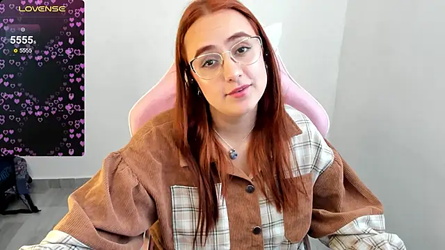 Snapshot of maryluna95 chatting on 12/17/24, 09:16 maryluna95 online show from 12/17/24, 09:16