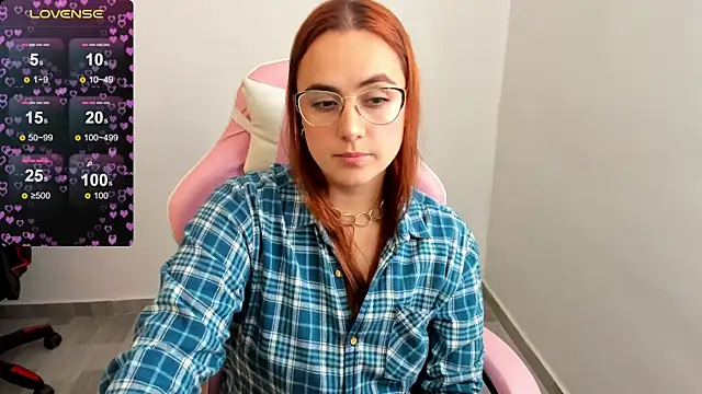 Snapshot of maryluna95 chatting on 01/22/25, 05:06 maryluna95 online show from 01/22/25, 05:06