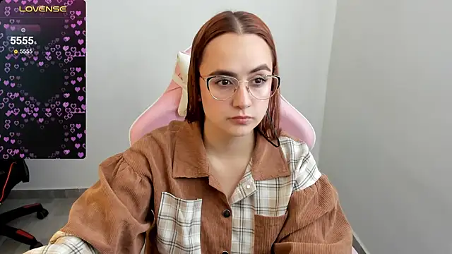 Snapshot of maryluna95 chatting on 01/23/25, 04:15 maryluna95 online show from 01/23/25, 04:15