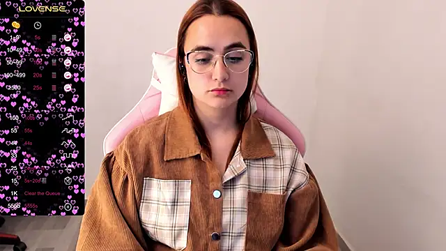 Snapshot of maryluna95 chatting on 02/07/25, 05:10 maryluna95 online show from 02/07/25, 05:10