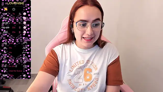 Snapshot of maryluna95 chatting on 02/11/25, 02:46 maryluna95 online show from 02/11/25, 02:46