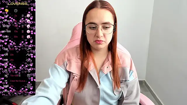 Snapshot of maryluna95 chatting on 02/17/25, 07:42 maryluna95 online show from 02/17/25, 07:42