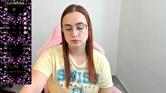 Snapshot of maryluna95 chatting on 02/26/25, 04:35 maryluna95 online show from 02/26/25, 04:35