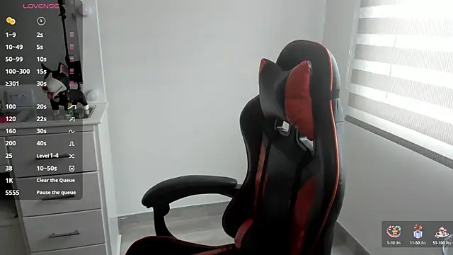 Snapshot of maryluna95 chatting on 09/23/25, 05:05 maryluna95 online show from 09/23/25, 05:05