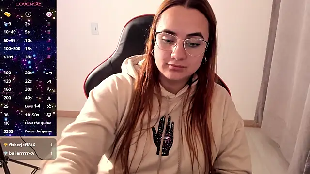 Snapshot of maryluna95 chatting on 10/28/25, 02:15 maryluna95 online show from 10/28/25, 02:15