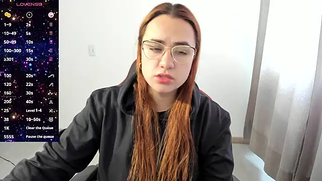 Snapshot of maryluna95 chatting on 10/30/25, 02:51 maryluna95 online show from 10/30/25, 02:51