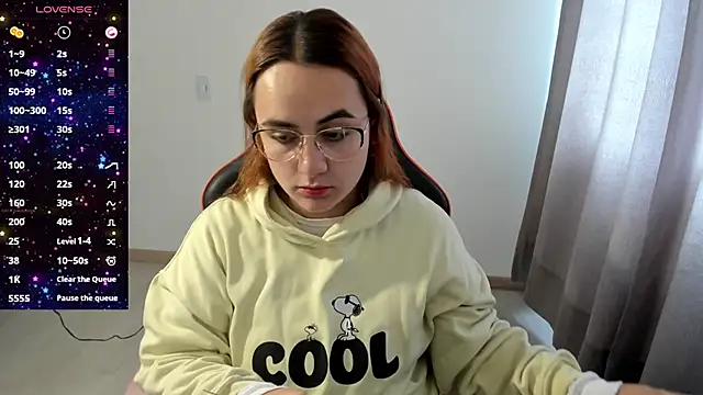 Snapshot of maryluna95 chatting on 11/06/25, 02:40 maryluna95 online show from 11/06/25, 02:40