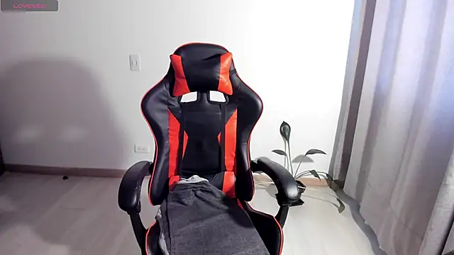 maryluna95 online show from 04/16/26, 09:39