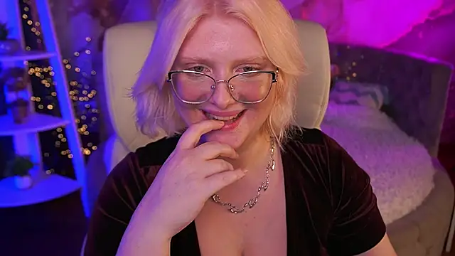 CoolTatis online show from 03/27/26, 08:26