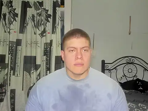 Snapshot of regan_jhonso chatting on 06/23/26, 12:19 regan jhonso online show from 06/23/26, 12:19