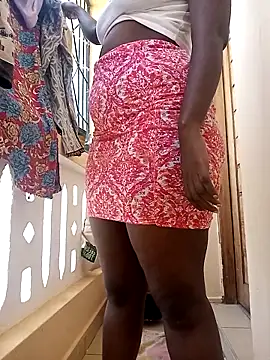 zainabsmile online show from 12/04/25, 09:40