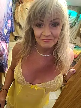 annika lately online show from 03/28/26, 03:28