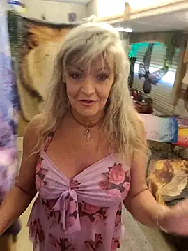 annika lately online show from 05/27/26, 06:38