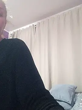 BritneyHudson online show from 12/04/25, 08:34