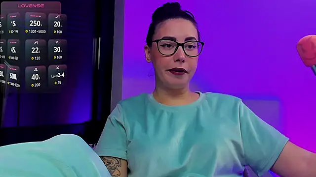 Snapshot of RitaSonnet chatting on 11/08/25, 01:11 RitaSonnet online show from 11/08/25, 01:11