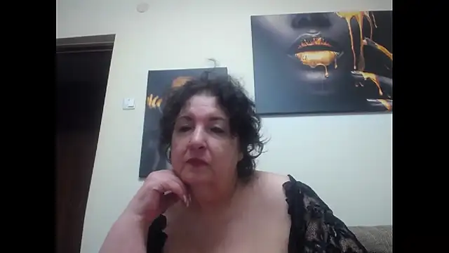 Snapshot of maturekorine chatting on 09/13/25, 05:35 maturekorine online show from 09/13/25, 05:35