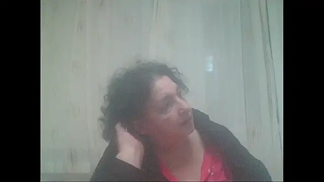 Snapshot of maturekorine chatting on 12/14/25, 07:18 maturekorine online show from 12/14/25, 07:18